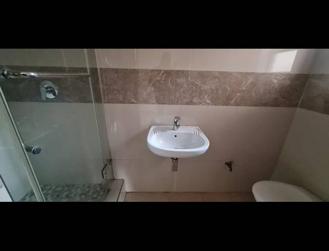 1 BEDROOM PROPERTY TO RENT IN ESSENWOOD